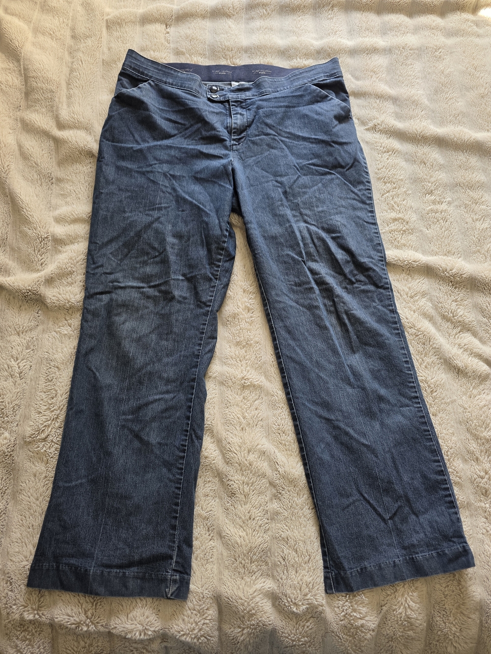 18W Lee Straight-Leg Women's Jeans in Dark Blue